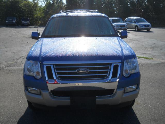 Ford Explorer 2010 photo 4