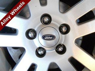 Ford Explorer 2010 photo 1