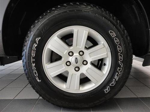 Ford Explorer 2010 photo 4