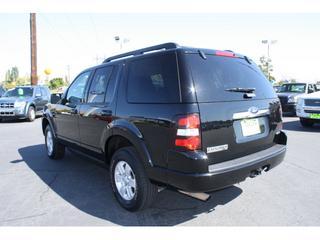 Ford Explorer 2010 photo 2