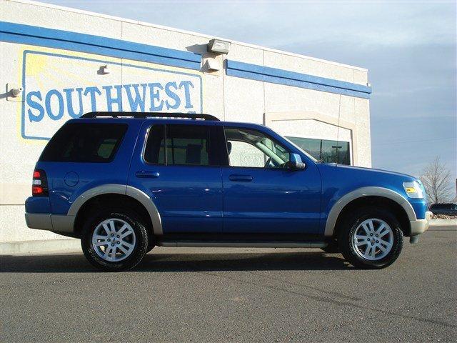 Ford Explorer 2010 photo 1