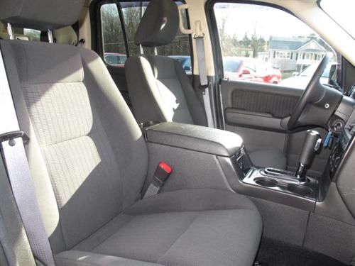 Ford Explorer 2010 photo 1