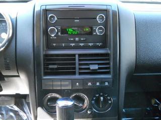 Ford Explorer 2010 photo 3
