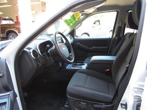 Ford Explorer 2010 photo 4