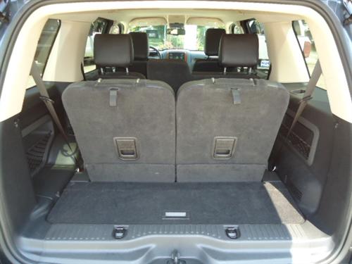 Ford Explorer 2010 photo 2