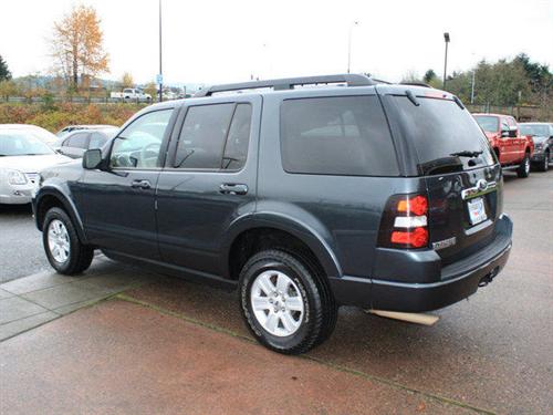 Ford Explorer 2010 photo 2