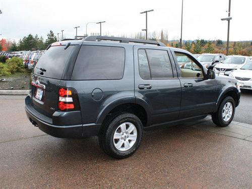 Ford Explorer 2010 photo 4