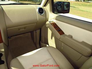 Ford Explorer 2010 photo 3