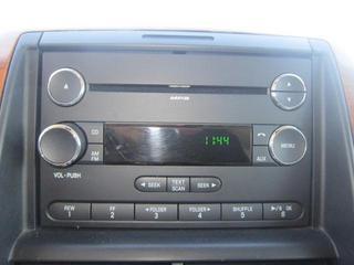 Ford Explorer 2010 photo 1