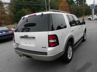 Ford Explorer 2010 photo 1