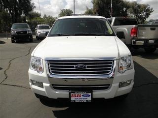 Ford Explorer 2010 photo 1