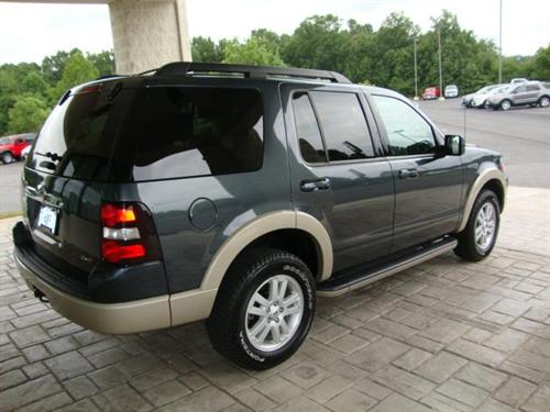 Ford Explorer 2010 photo 3