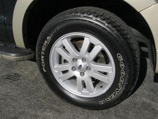 Ford Explorer 2010 photo 3