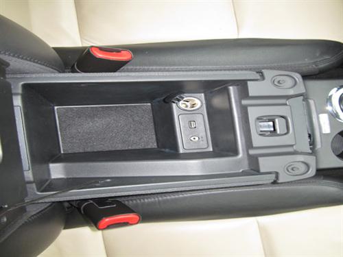 Ford Explorer 2010 photo 2