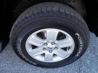 Ford Explorer 2010 photo 4