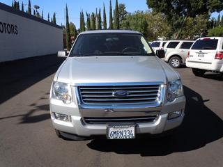 Ford Explorer 2010 photo 1