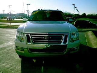 Ford Explorer 2010 photo 4