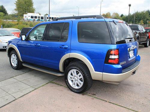 Ford Explorer 2010 photo 2