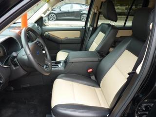 Ford Explorer 2010 photo 1