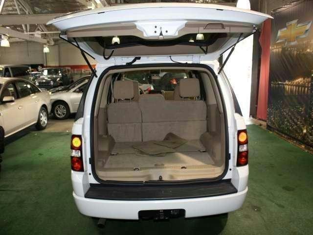 Ford Explorer 2010 photo 1