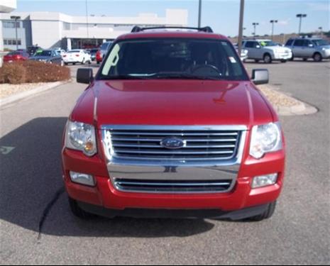 Ford Explorer 2010 photo 1