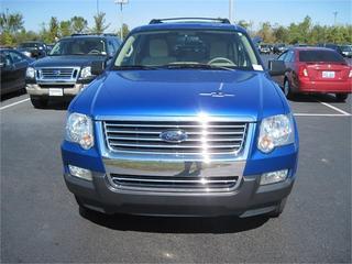 Ford Explorer 2010 photo 2