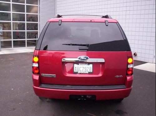 Ford Explorer 2010 photo 2