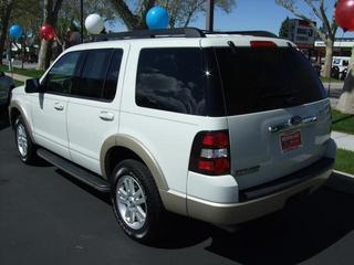 Ford Explorer 2010 photo 1