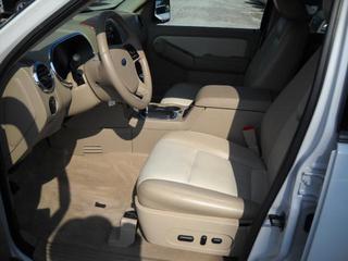 Ford Explorer 2010 photo 3
