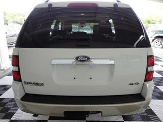 Ford Explorer 2010 photo 1