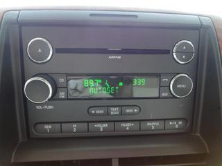 Ford Explorer 2010 photo 2