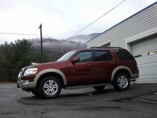 Ford Explorer 2010 photo 2