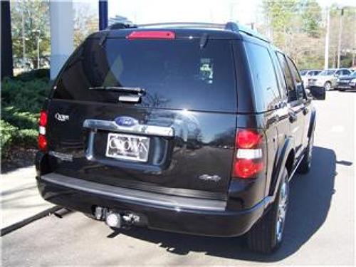 Ford Explorer 2010 photo 2