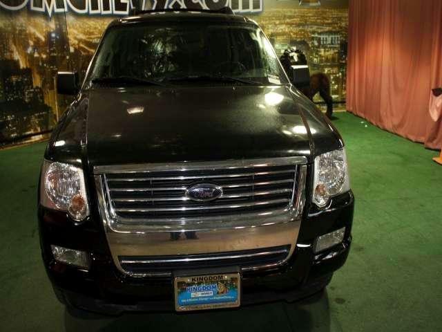 Ford Explorer 2010 photo 1