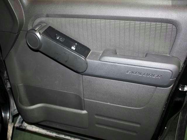 Ford Explorer 2010 photo 3