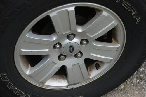 Ford Explorer 2010 photo 2