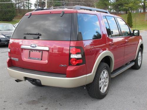 Ford Explorer 2010 photo 1
