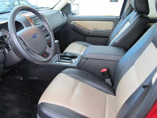 Ford Explorer 2010 photo 2