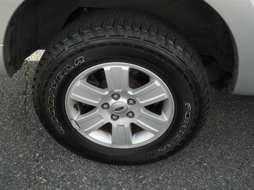 Ford Explorer 2010 photo 4