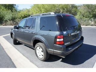 Ford Explorer 2010 photo 1