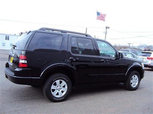 Ford Explorer 2010 photo 2
