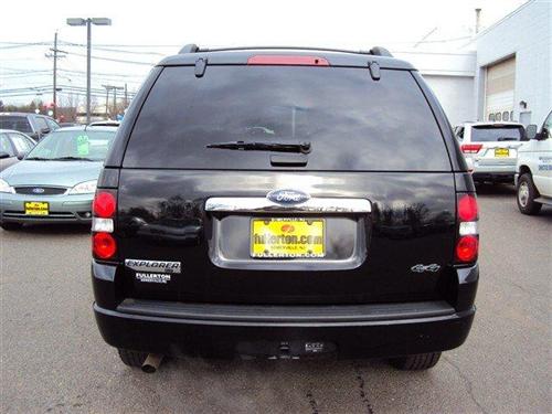 Ford Explorer 2010 photo 4