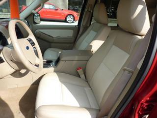 Ford Explorer 2010 photo 1