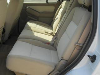 Ford Explorer 2010 photo 1