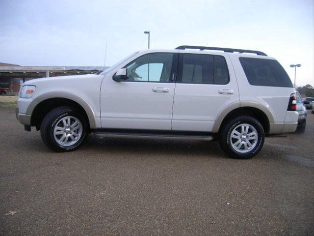 Ford Explorer 2010 photo 4