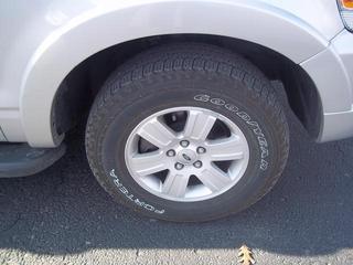 Ford Explorer 2010 photo 3