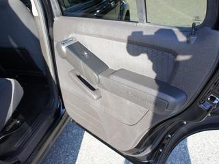 Ford Explorer 2010 photo 2