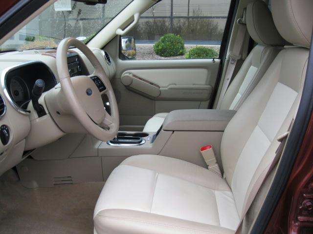 Ford Explorer 2010 photo 5