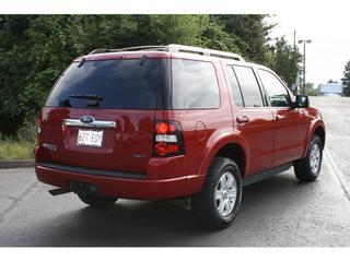 Ford Explorer 2010 photo 2