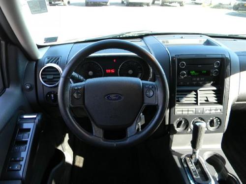 Ford Explorer 2010 photo 4